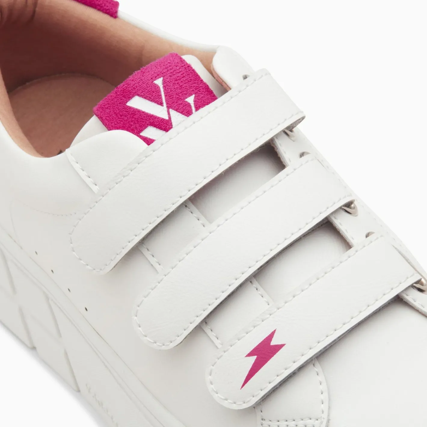 Vanessa Wu Baskets Coraline Blanc Et Fuchsia A Plateforme Hot
