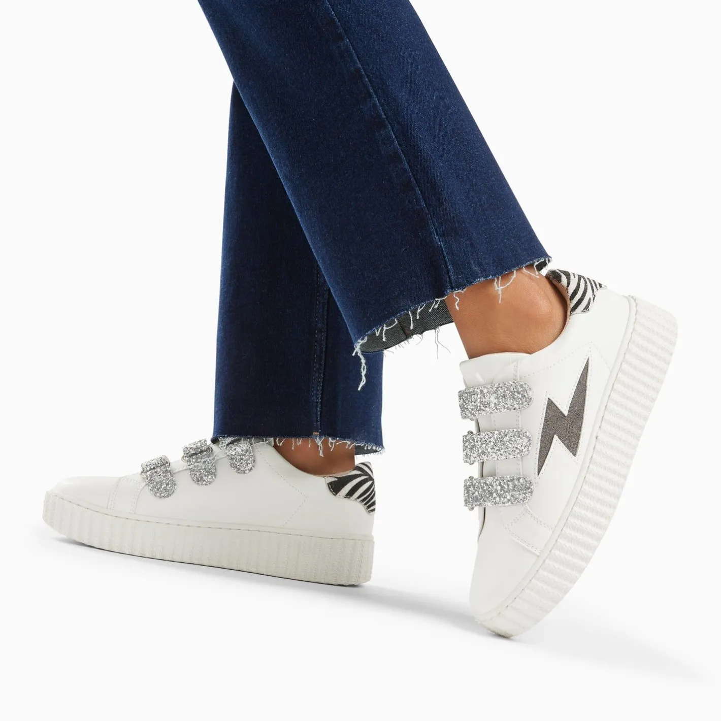 Vanessa Wu Baskets Eclair Angela Blanc Et Zebre A Scratchs Argent Discount