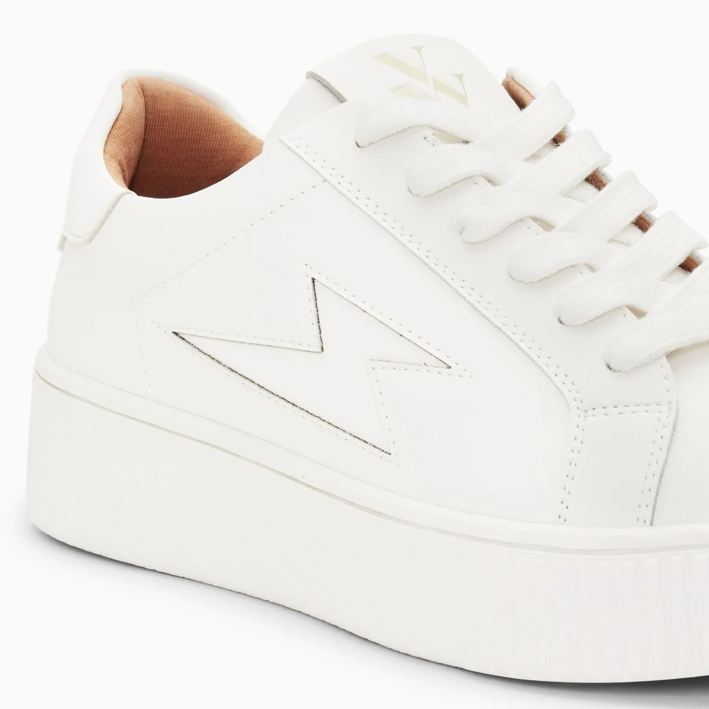 Vanessa Wu Baskets Eclair Angie Blanches Monochrome A Lacets Discount