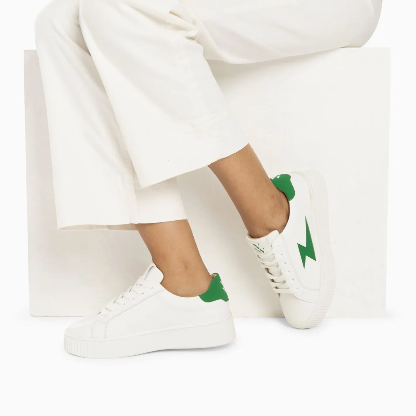 Vanessa Wu Baskets Eclair Angie Blanc Et Vert A Lacets Best