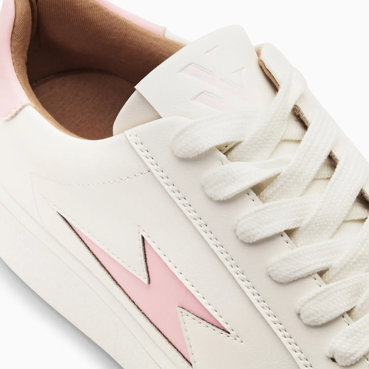 Vanessa Wu Baskets Eclair Angie Blanc Et Rose A Lacets Outlet