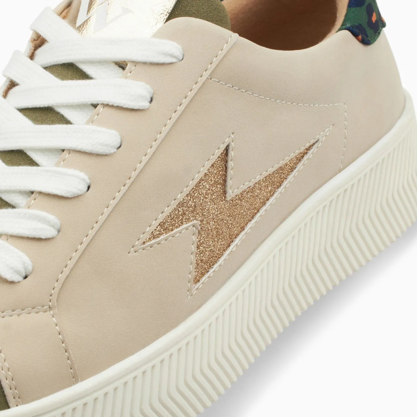 Vanessa Wu Baskets Eclair Berthe Beige Et Kaki A Lacets Discount
