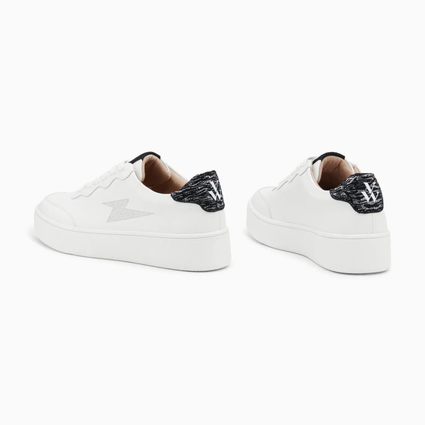 Vanessa Wu Baskets Eclair Carolane Blanc Et Noir Imprime Zebre A Lacets