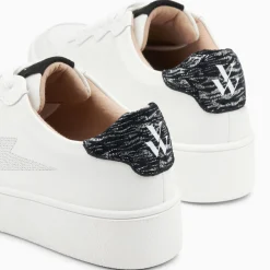 Vanessa Wu Baskets Eclair Carolane Blanc Et Noir Imprime Zebre A Lacets