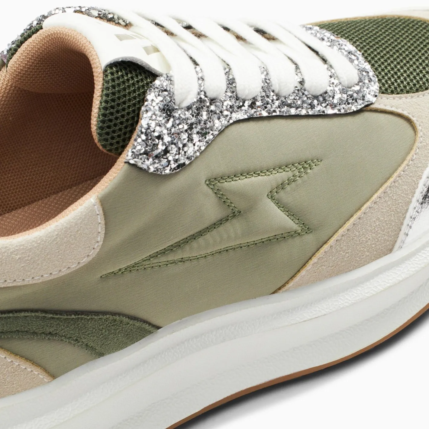 Vanessa Wu Baskets Eclair Esther Kaki Et Argent A Semelle Oversize Outlet