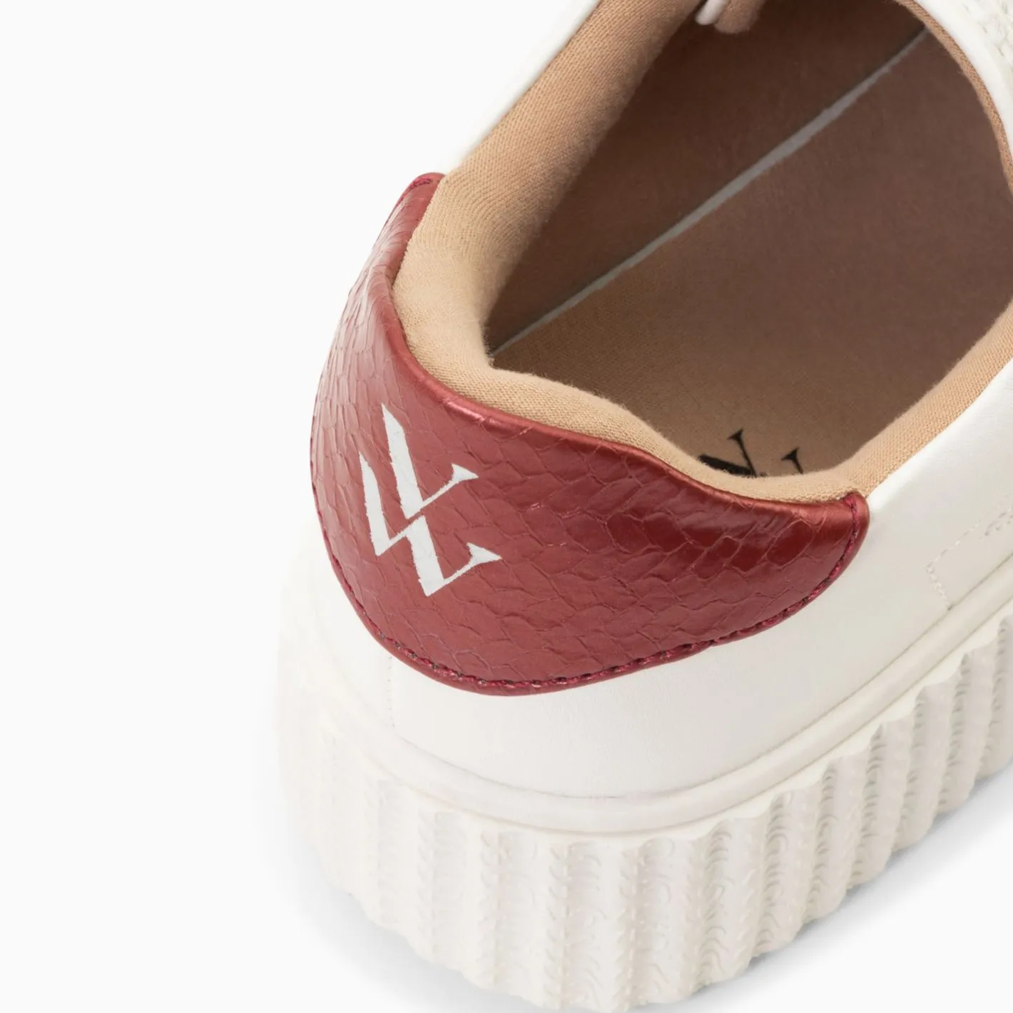 Vanessa Wu Baskets Eclair Eva Blanc Et Bordeaux Serpent A Scratchs Sale