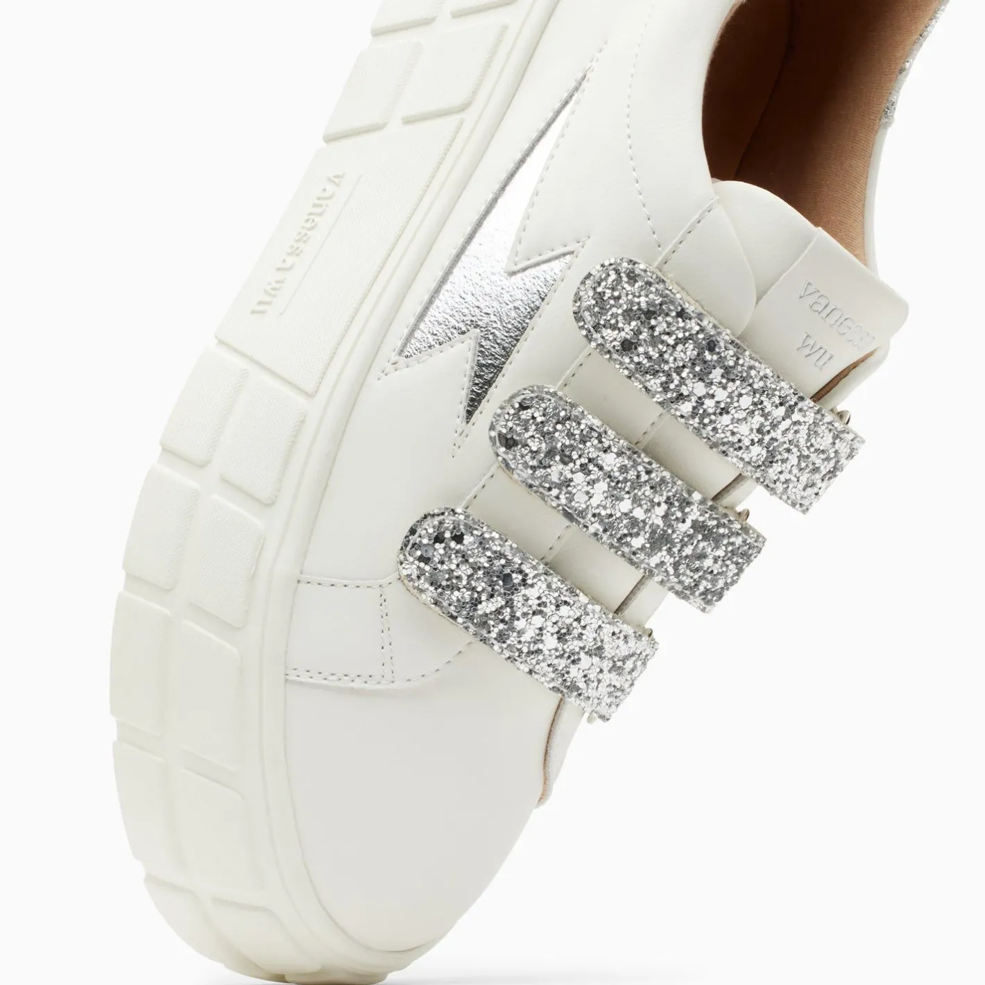 Vanessa Wu Baskets Eclair Eve Blanc Et Argent A Plateforme Discount