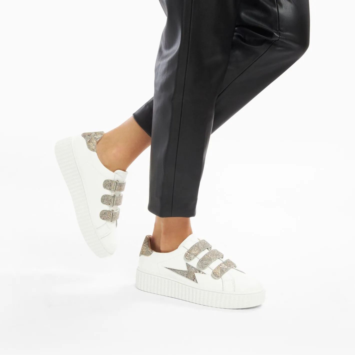 Vanessa Wu Baskets Eclair Jane Blanches En Cuir A Scratchs Anthracite Sale