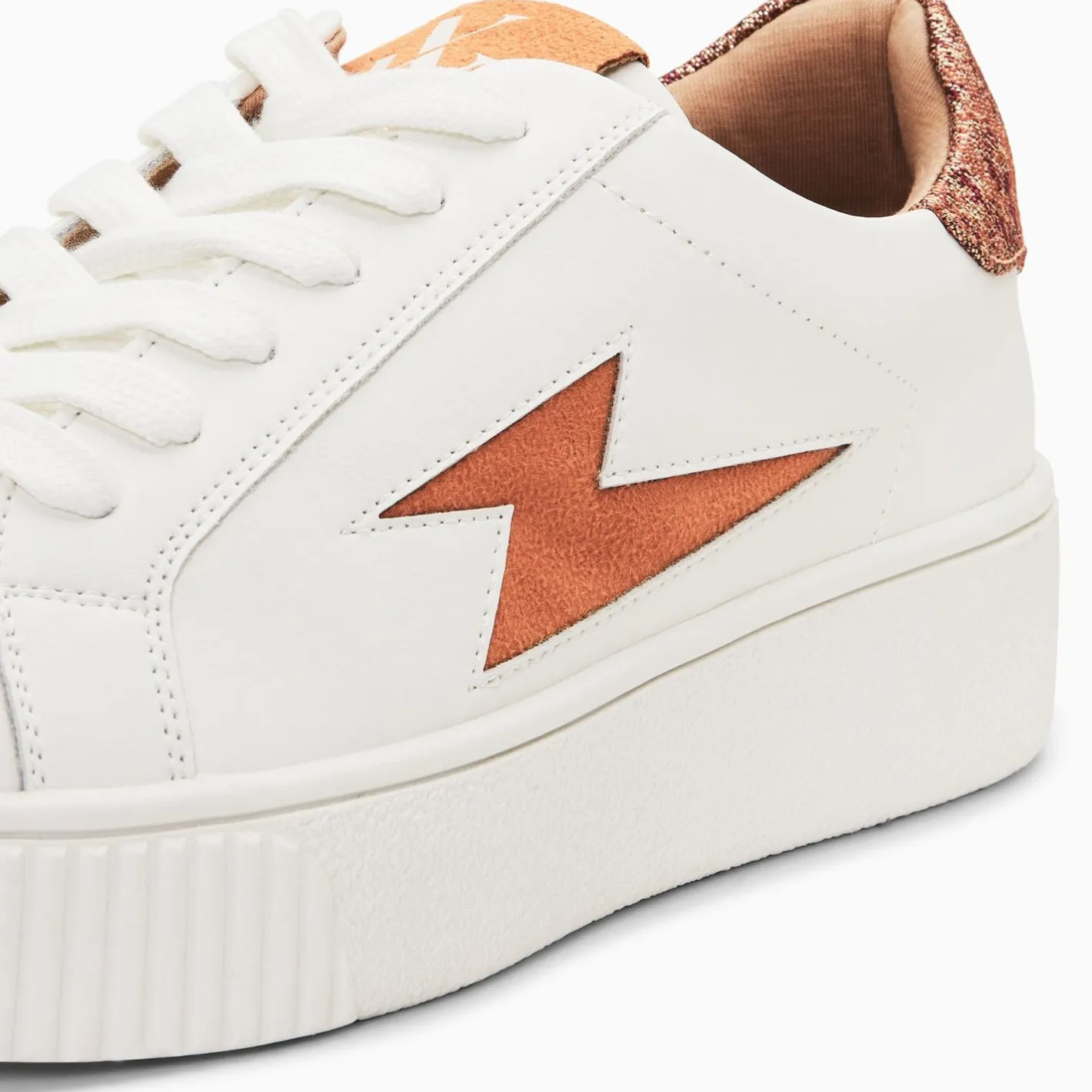 Vanessa Wu Baskets Eclair Joy Blanc Et Ocre A Lacets