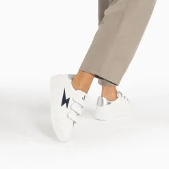 Vanessa Wu Baskets Eclair Kim Blanc Et Bleu Marine A Scratchs