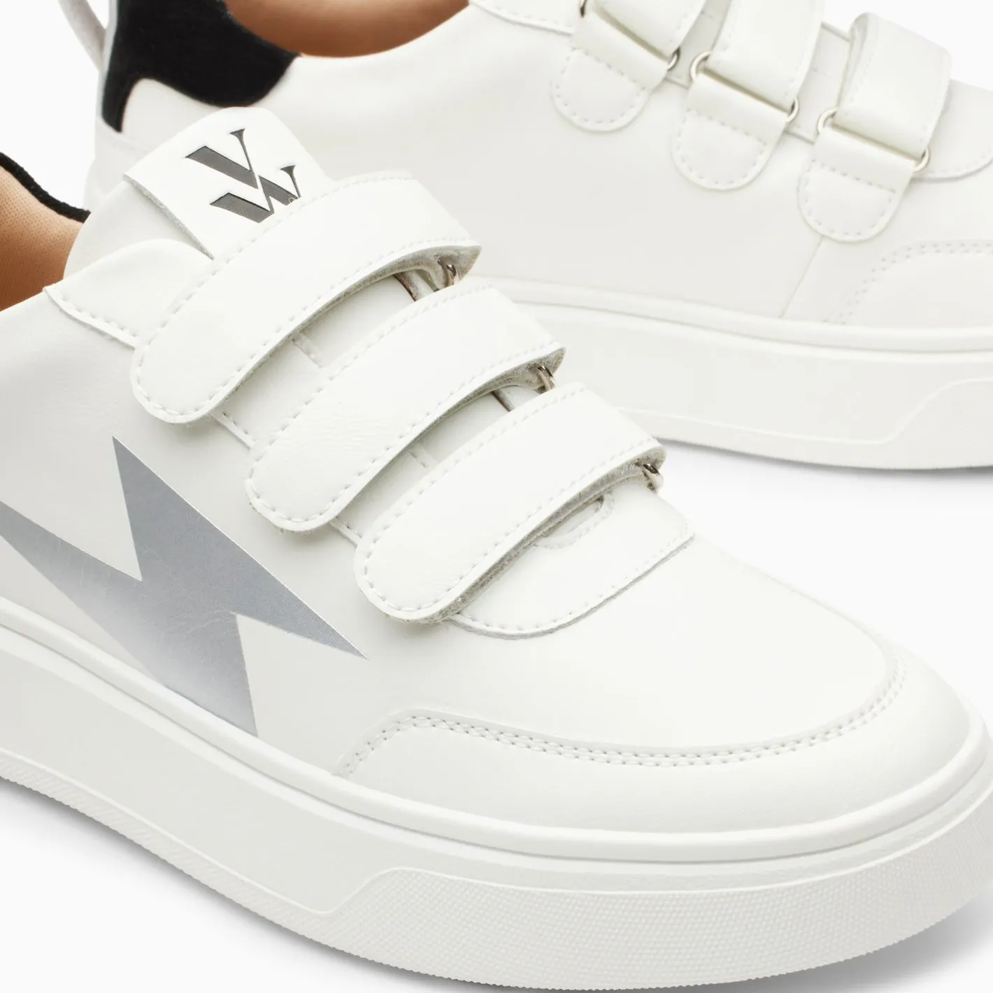Vanessa Wu Baskets Eclair Lison Blanc Et Noir A Scratchs Best