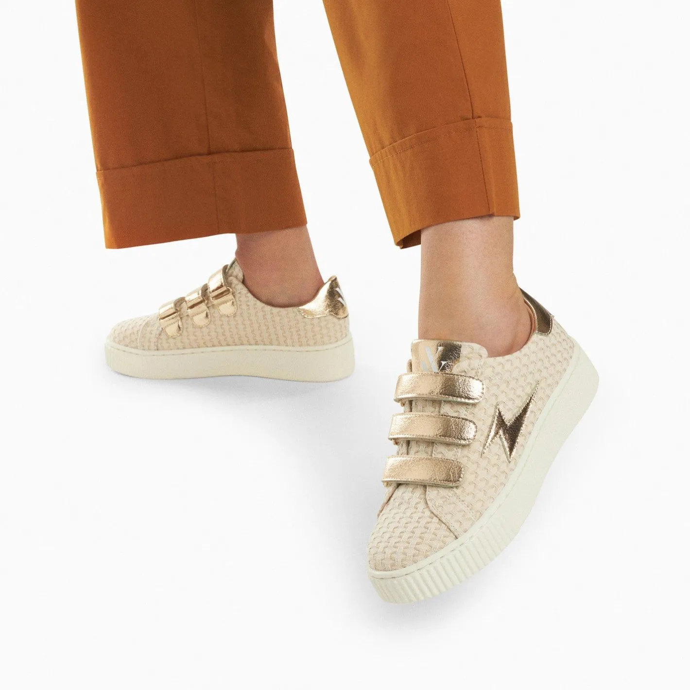 Vanessa Wu Baskets Eclair Louise Beige Et Or A Scratchs Outlet