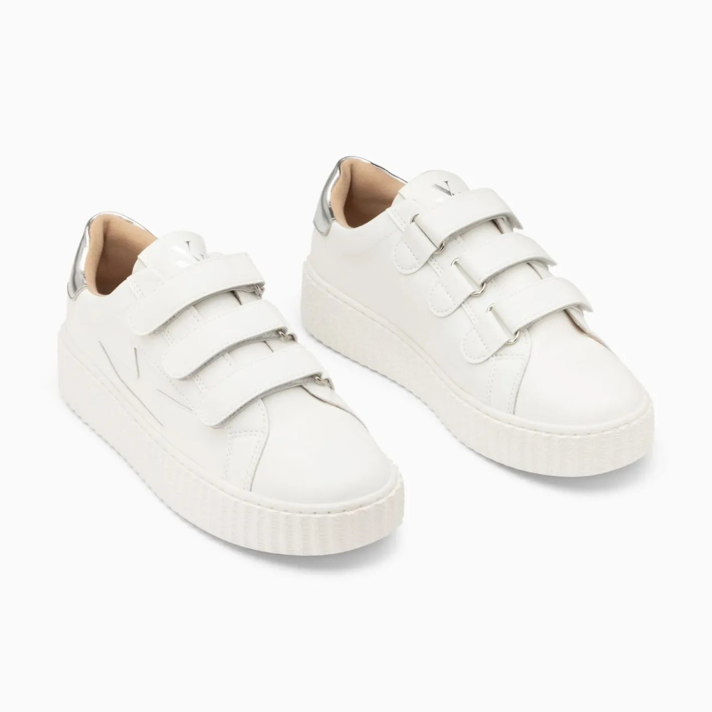 Vanessa Wu Baskets Eclair Maria Blanc Et Argent A Scratchs Best