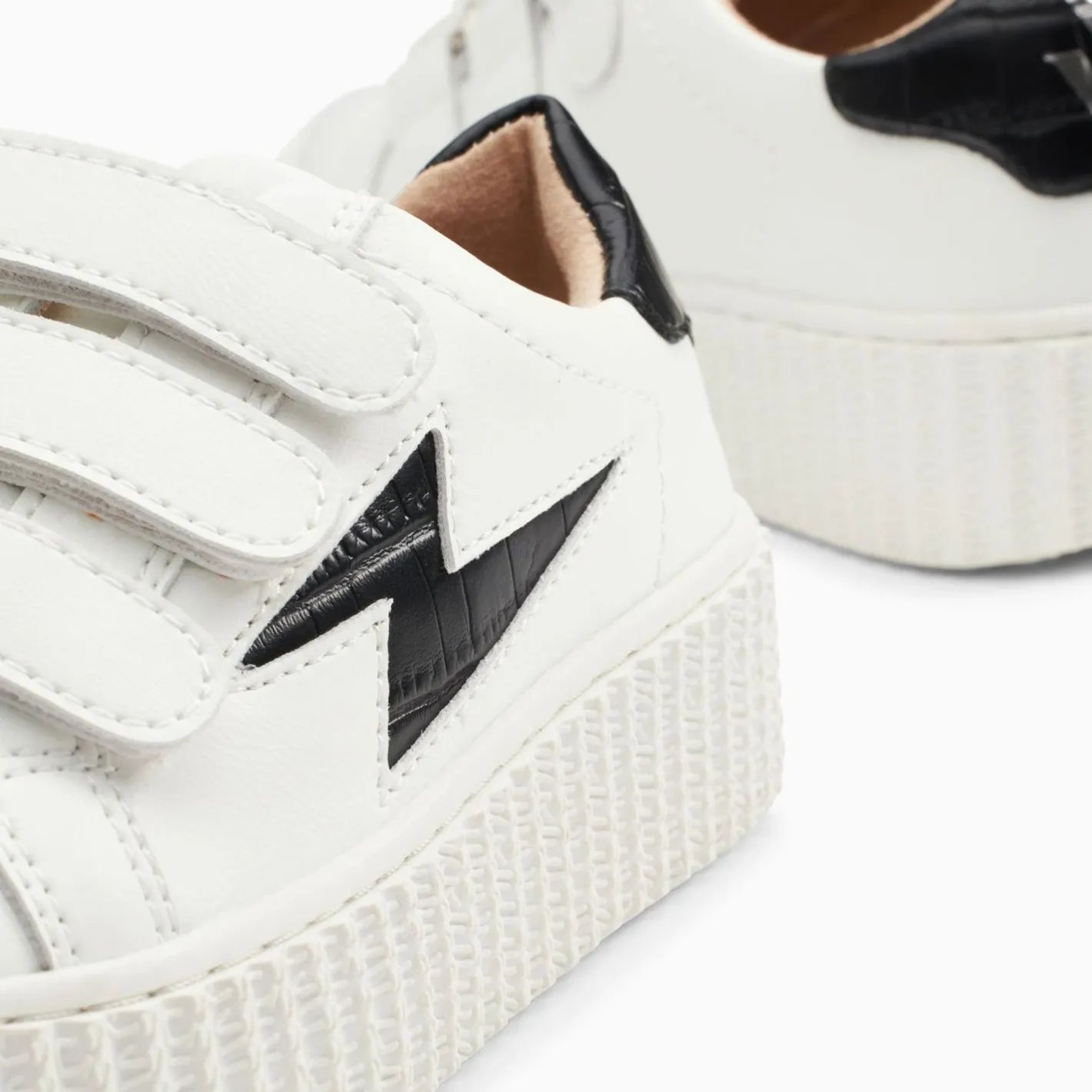 Vanessa Wu Baskets Eclair Mini Elsa Blanc Et Noir Croco A Scratchs Sale