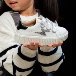 Vanessa Wu Baskets Eclair Mini Marilou Blanc Et Argent A Scratchs Discount