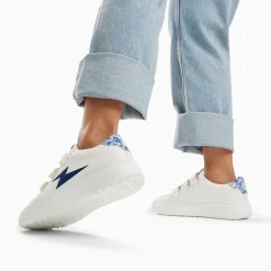 Vanessa Wu Baskets Eclair Salome Blanc Et Bleu A Scratchs Argent Sale
