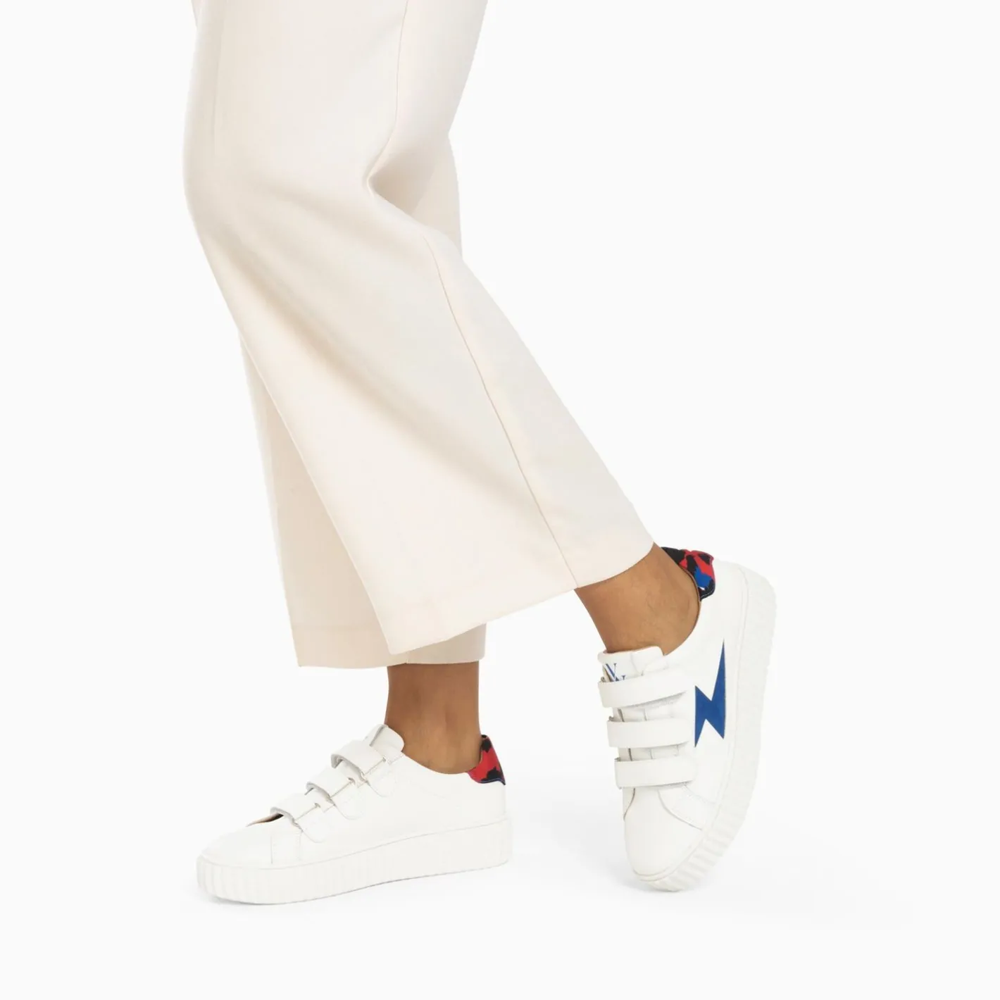 Vanessa Wu Baskets Eclair Susan Blanc Et Bleu A Scratchs Sale