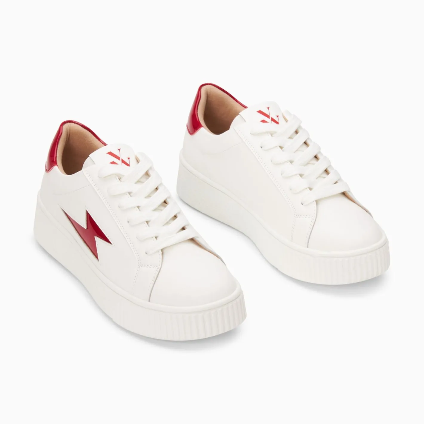 Vanessa Wu Baskets Eclair Tiff Blanc Et Rouge Verni A Lacets New