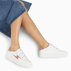 Vanessa Wu Baskets Eclair Vicky Blanc Et Vieux Rose A Scratchs Discount