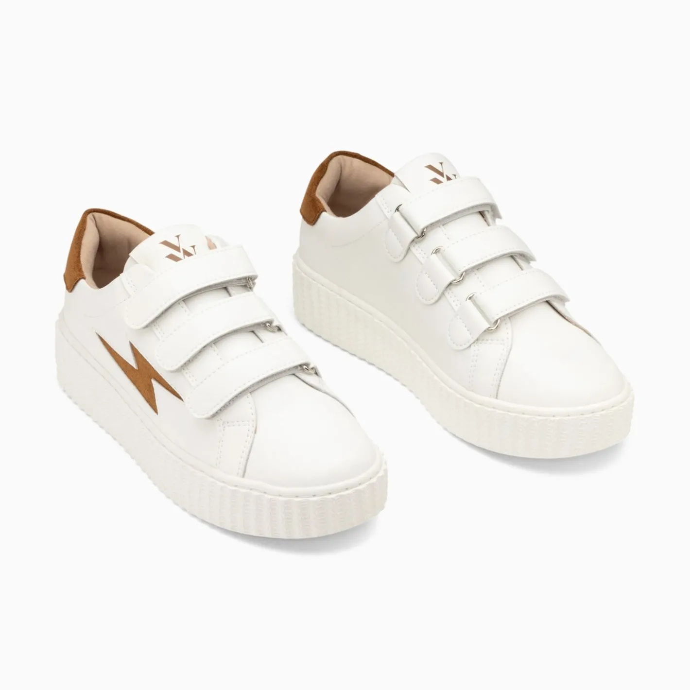 Vanessa Wu Baskets Eclair Vicky Blanc Et Camel A Scratchs Discount