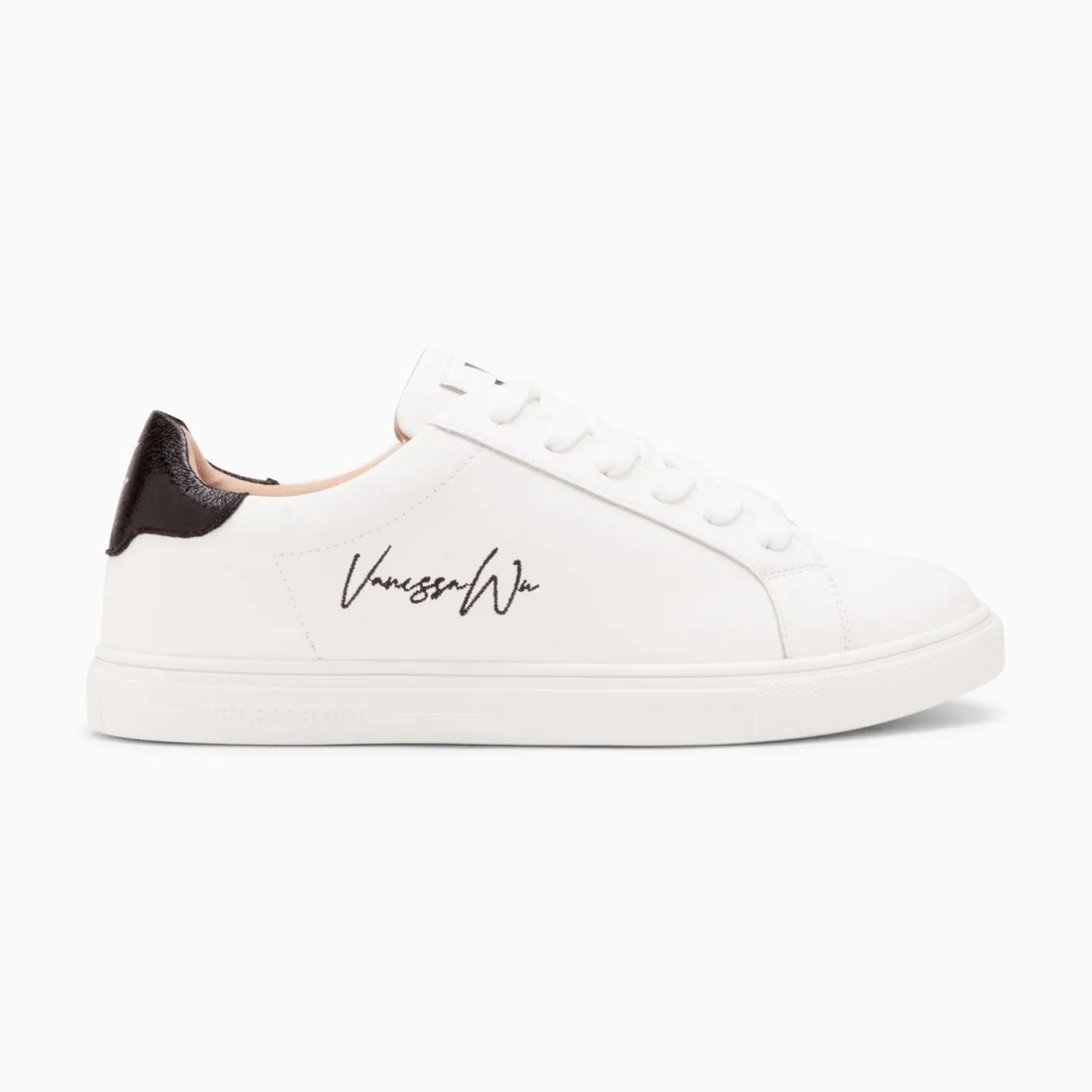 Vanessa Wu Baskets Isabella Blanc Et Noir A Lacets