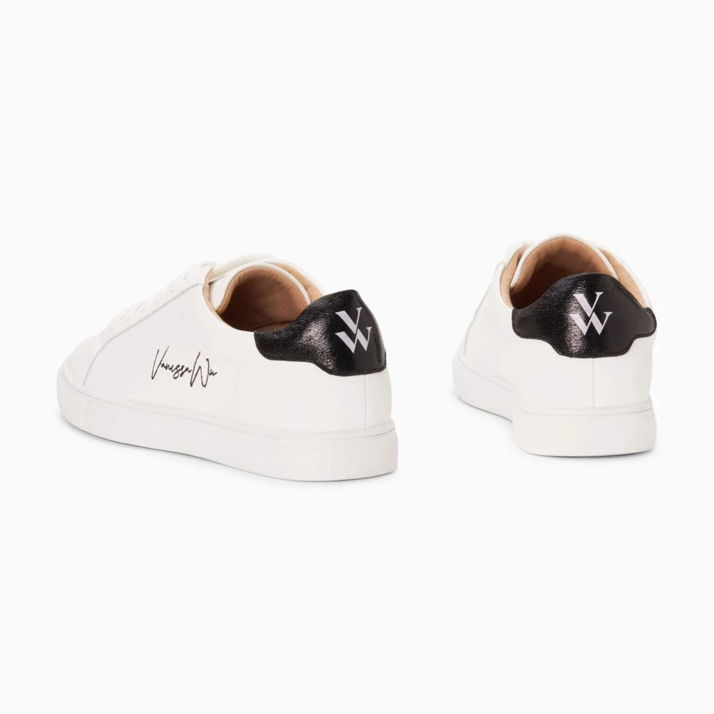 Vanessa Wu Baskets Isabella Blanc Et Noir A Lacets
