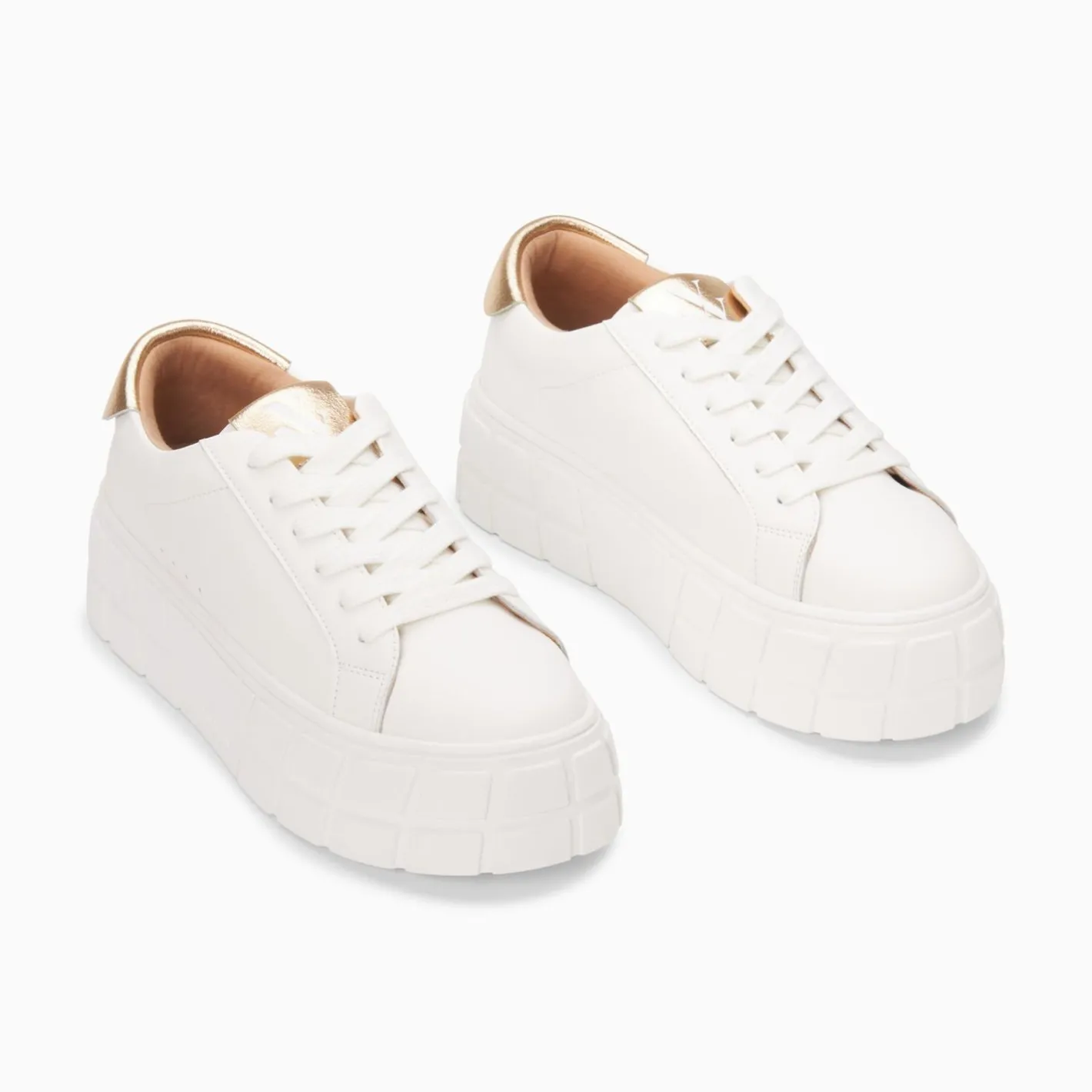 Vanessa Wu Baskets Meaghan Blanc Et Or A Plateforme Outlet