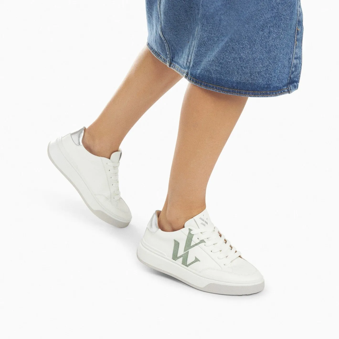 Vanessa Wu Baskets Monogramme Candice Blanc Et Vert Sale