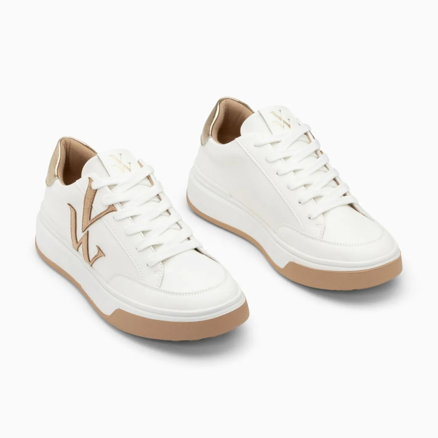 Vanessa Wu Baskets Monogramme Candice Blanc Et Beige Outlet