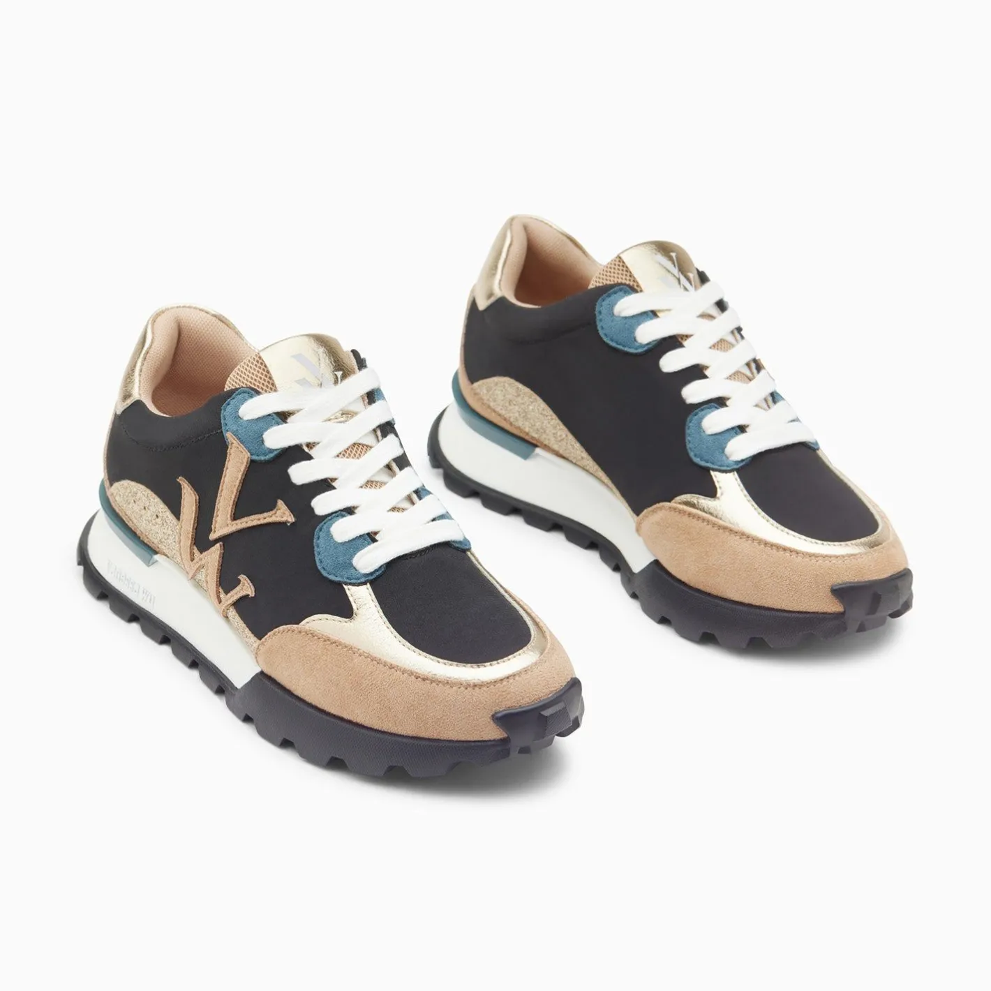 Vanessa Wu Baskets Monogramme Caterina Noir A Semelle Running
