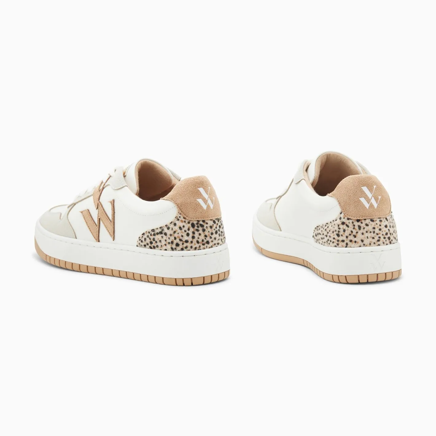 Vanessa Wu Baskets Monogramme Esmee Blanc Et Beige Clearance