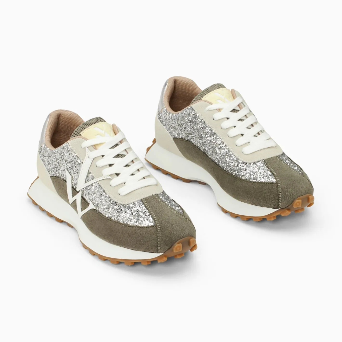 Vanessa Wu Baskets Monogramme Faustine Argent Et Gris A Semelle Running Clearance