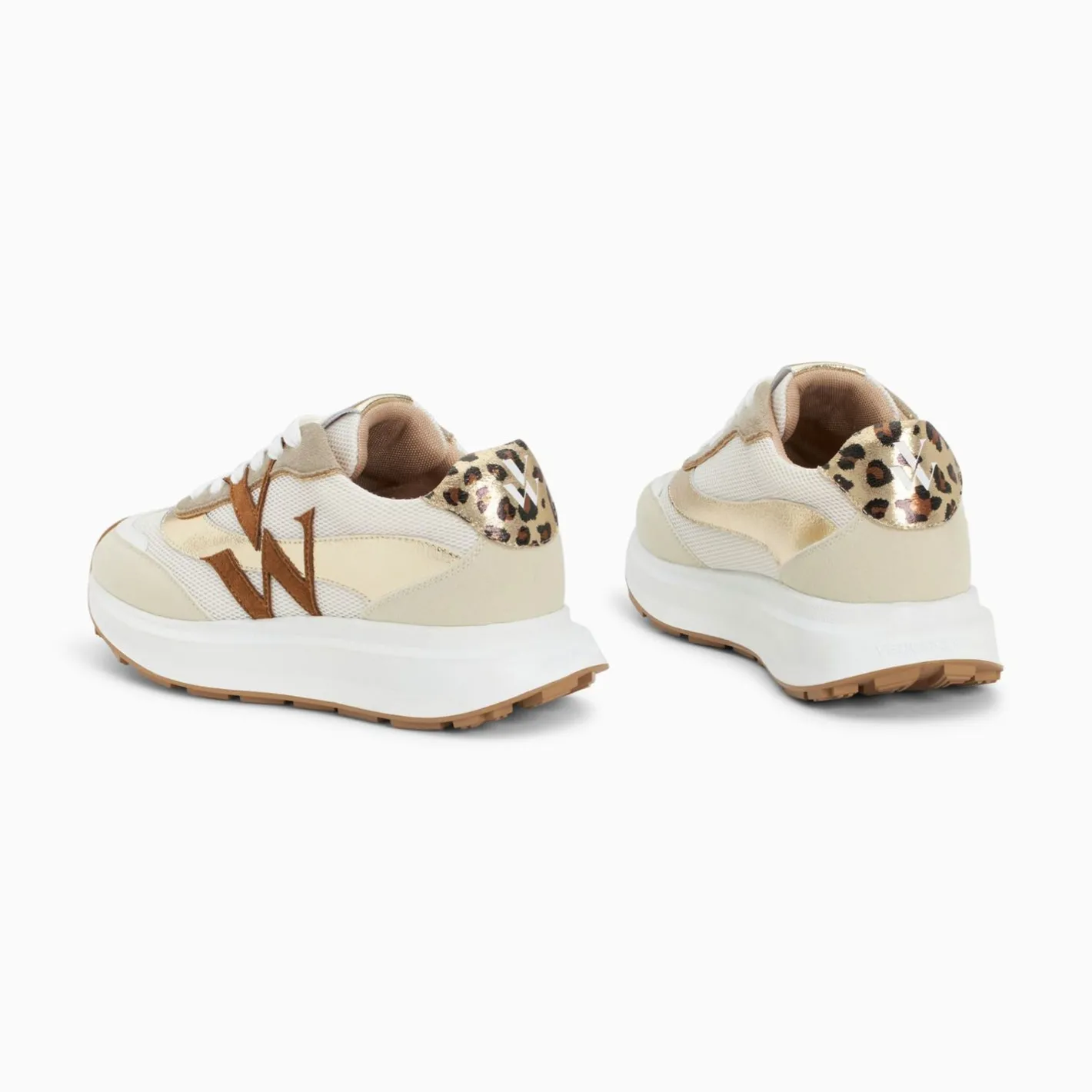 Vanessa Wu Baskets Monogramme Ines Camel Et Or A Semelle Oversize Online