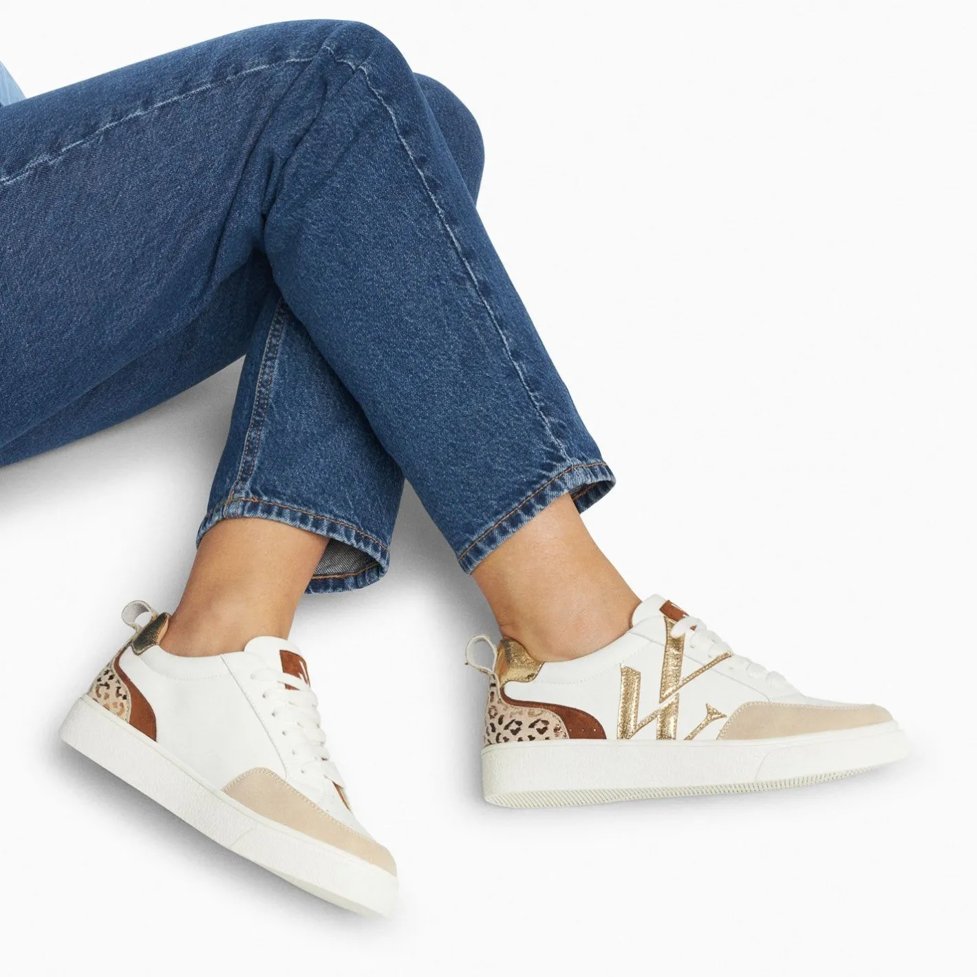 Vanessa Wu Baskets Monogramme Luna Blanc Et Or Clearance