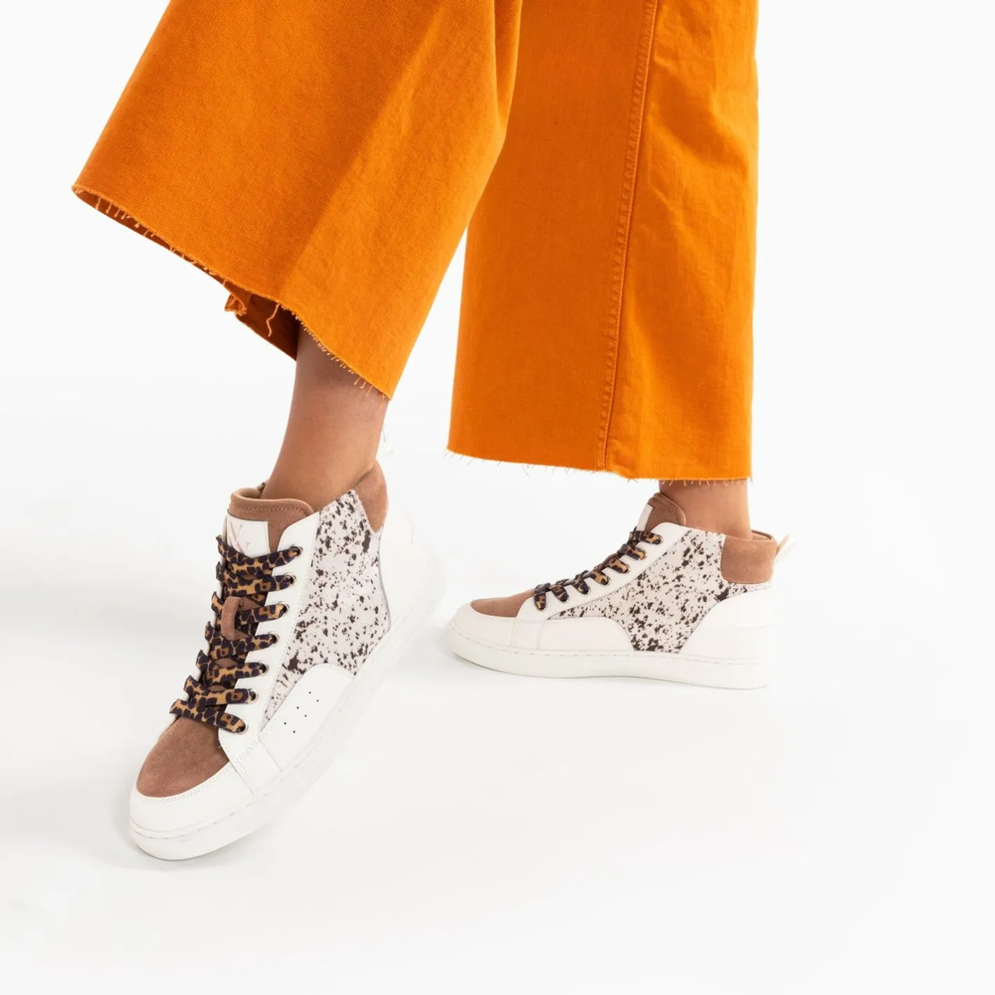 Vanessa Wu Baskets Montantes Gwen Blanc Et Marron A Lacets Leopard Sale