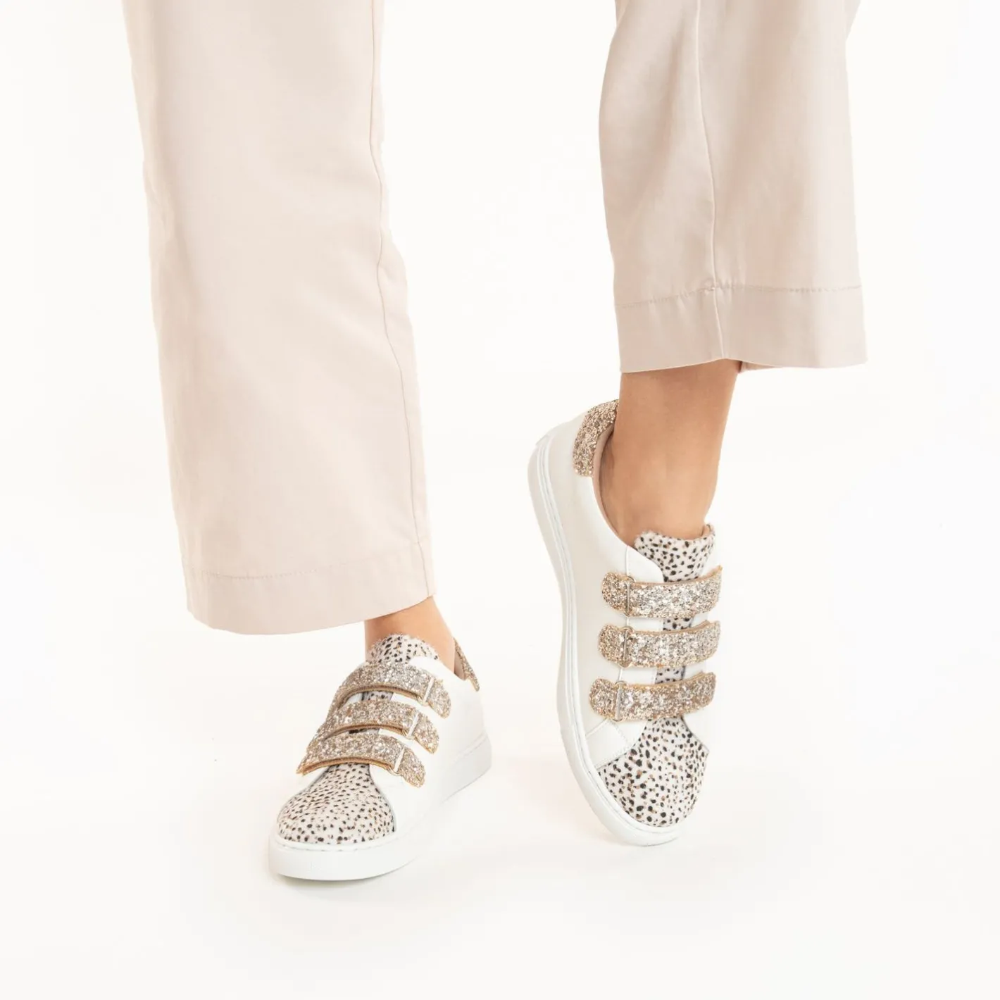 Vanessa Wu Baskets Nour Blanc Et Imprime Leopard A Scratchs Or Outlet