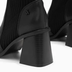 Vanessa Wu Bottines Chaussettes Jinger Noires A Talon Trapeze Best