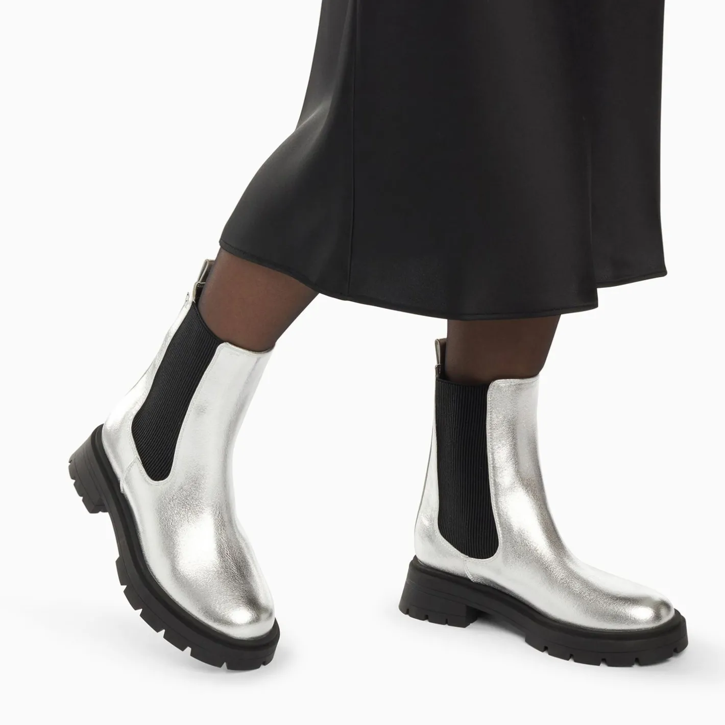 Vanessa Wu Bottines Chelsea Phoebe Argent A Semelle Oversize Outlet
