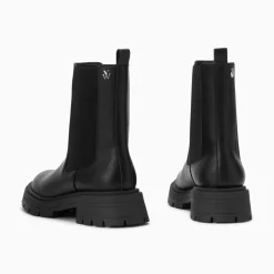 Vanessa Wu Bottines Chelsea Phoebe Noires A Semelle Oversize