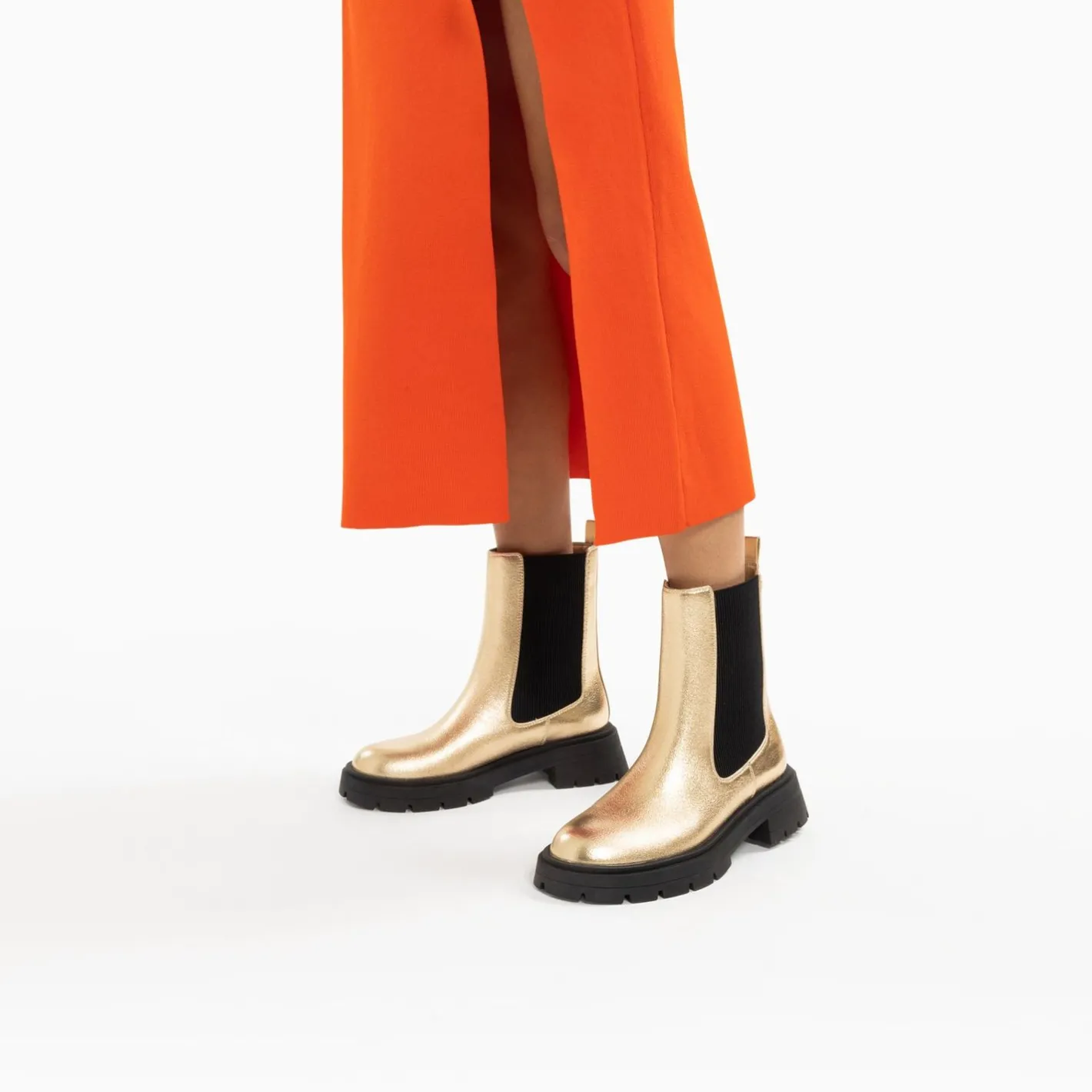 Vanessa Wu Bottines Chelsea Phoebe Or A Semelle Oversize Sale