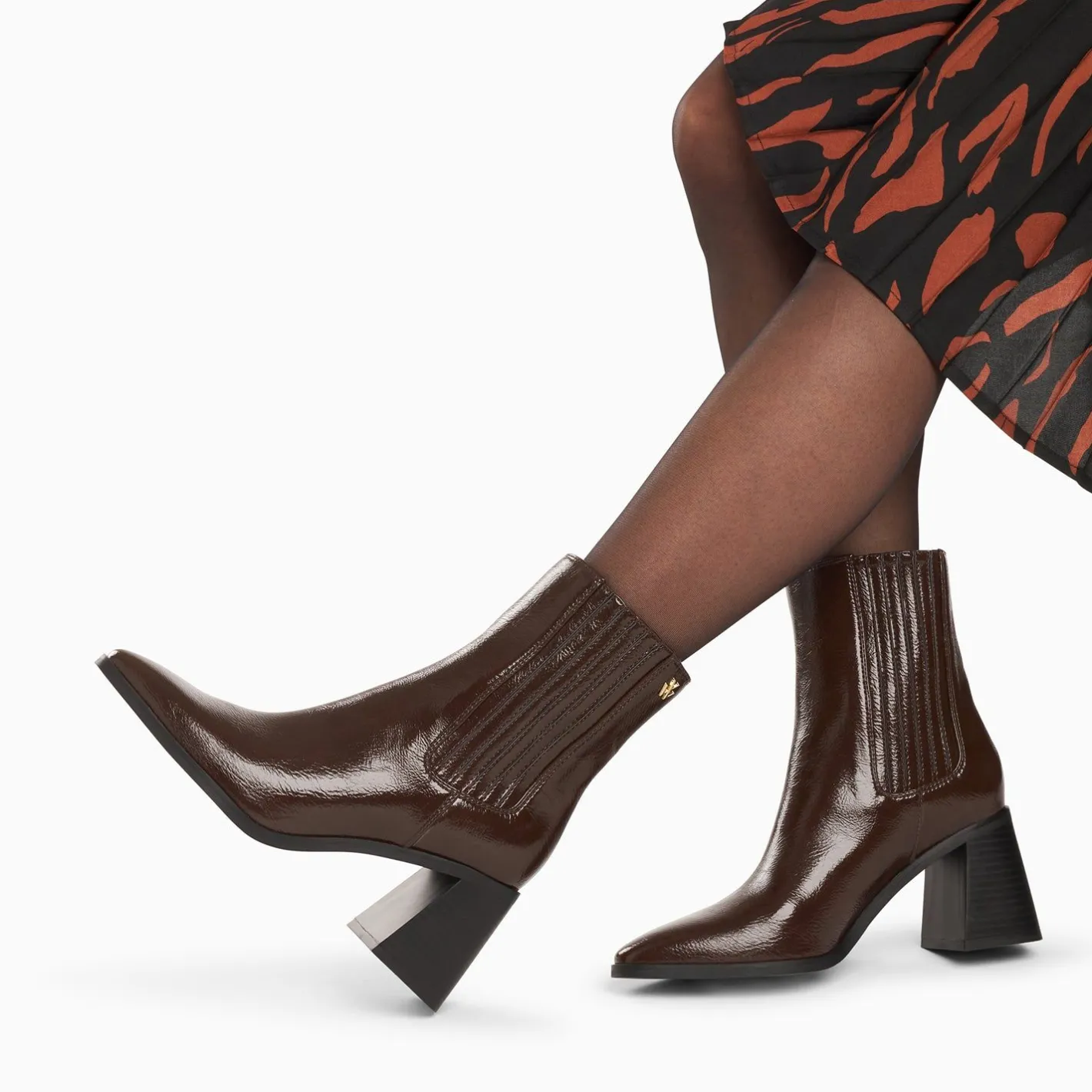 Vanessa Wu Bottines Montantes Taylor Marron A Talon Trapeze Hot