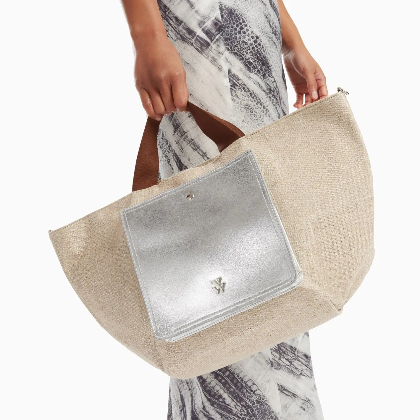 Vanessa Wu Cabas Iris Beige A Pochette Argent Clearance