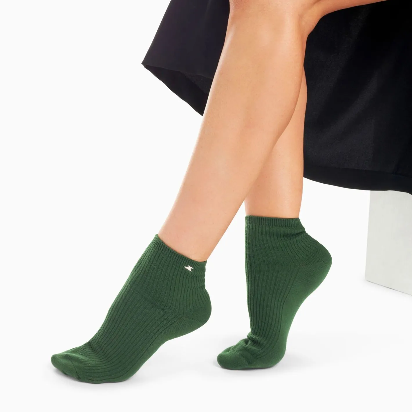 Vanessa Wu Chaussettes Courtes Amy Vertes Cotelees