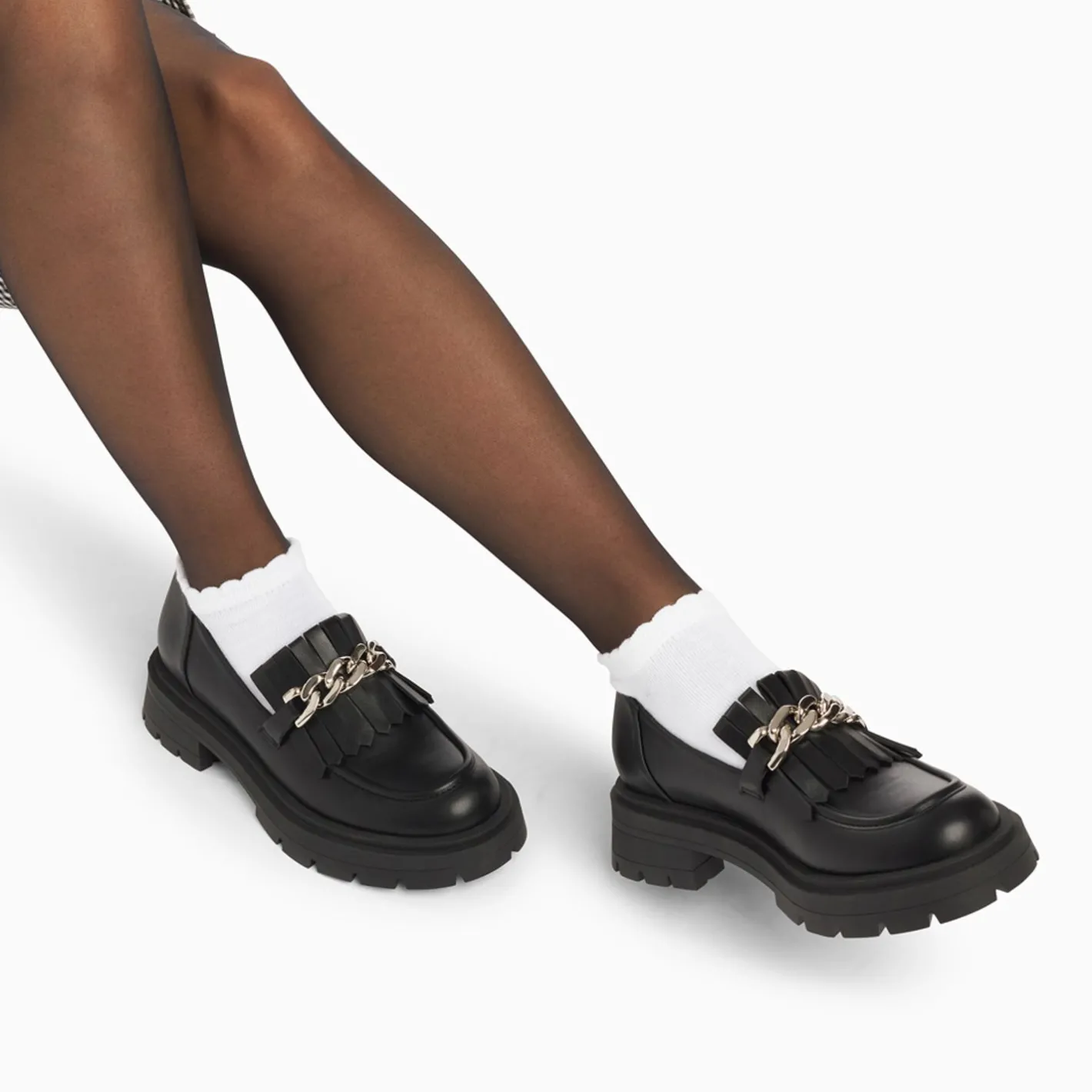 Vanessa Wu Mocassins Angele Noirs A Chaine Argent Et Semelle Crantee Hot