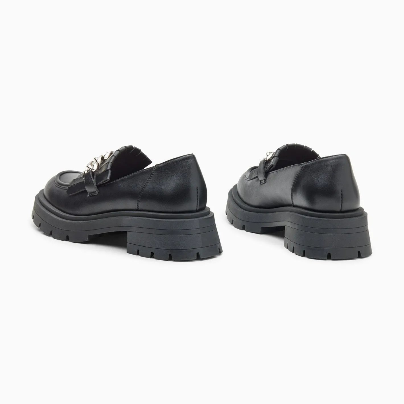 Vanessa Wu Mocassins Angele Noirs A Chaine Argent Et Semelle Crantee Hot