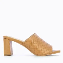 Vanessa Wu Mules A Talon Melaurie Camel Effet Tresse Clearance