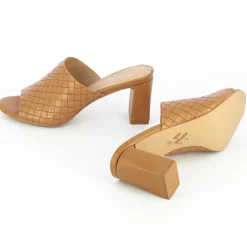Vanessa Wu Mules A Talon Melaurie Camel Effet Tresse Clearance