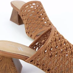 Vanessa Wu Mules A Talon Sandrine Camel Tressees Facon Cannage Outlet
