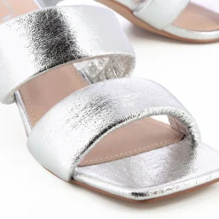 Vanessa Wu Mules Elia Argent A Brides Rembourrees