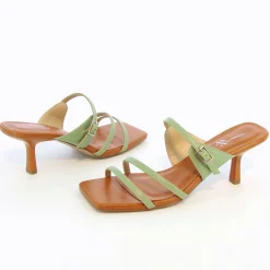 Vanessa Wu Mules Kitten Heel Axelle Vert Amande
